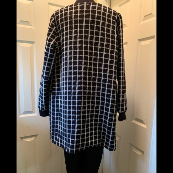 💥SOLD💥 - Picture 2 of 4